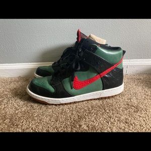 Nike Dunk Hi Supreme Spark Le ‘EAST’